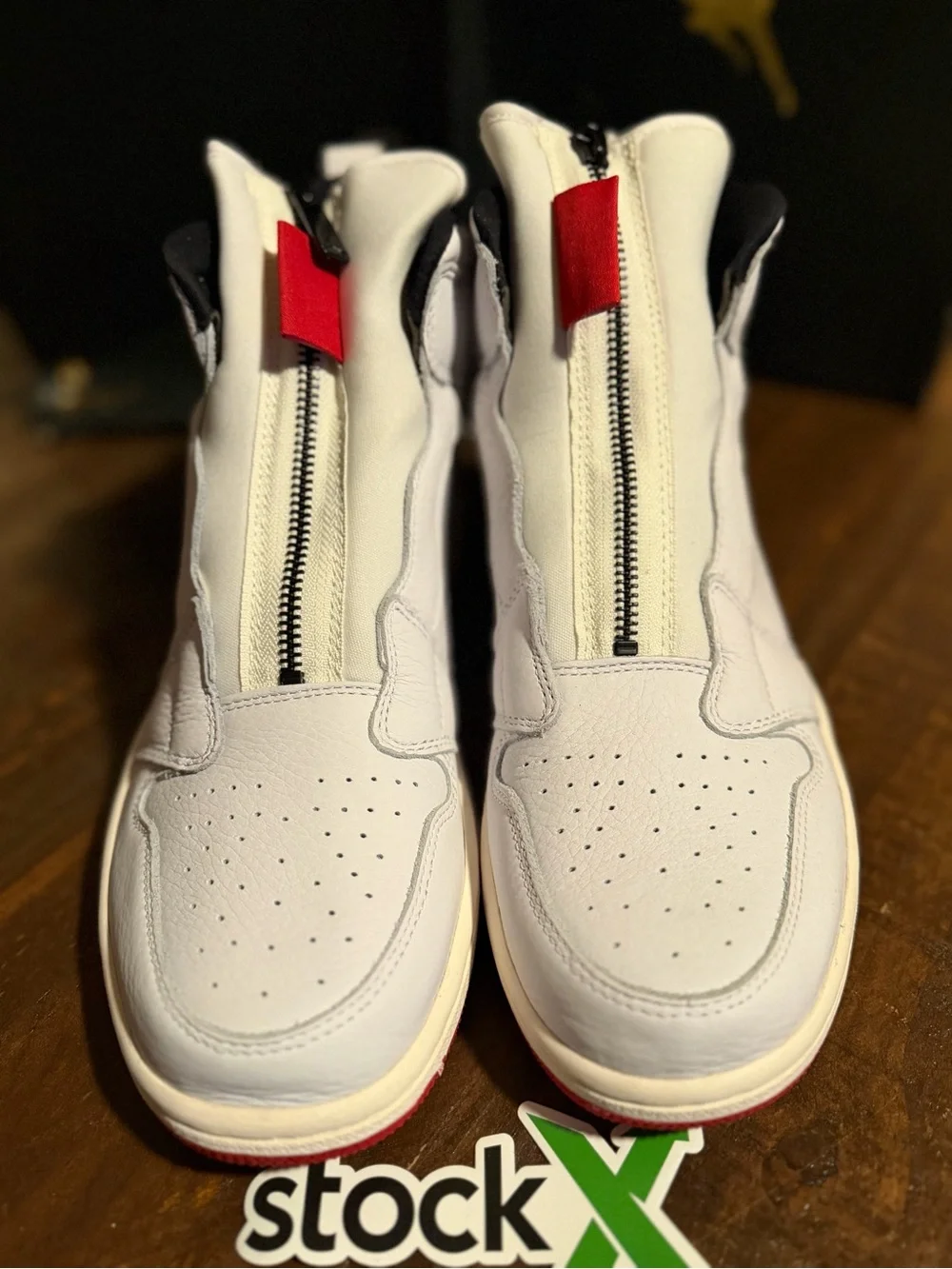 Nike White and Red High-Top Zip Sneakers - 9M